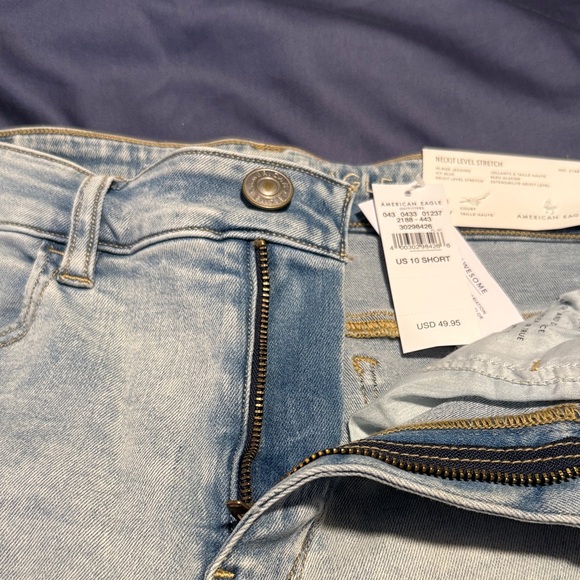 American Eagle Outfitters Denim - American Eagle Outfitters Light Wash high rise leggings - Light Blue distressed